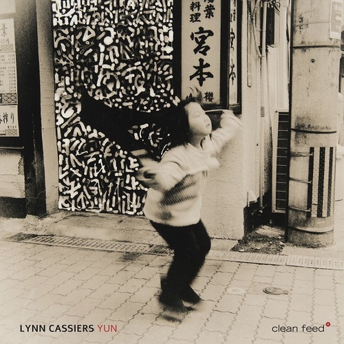 Lynn Cassiers - Yun